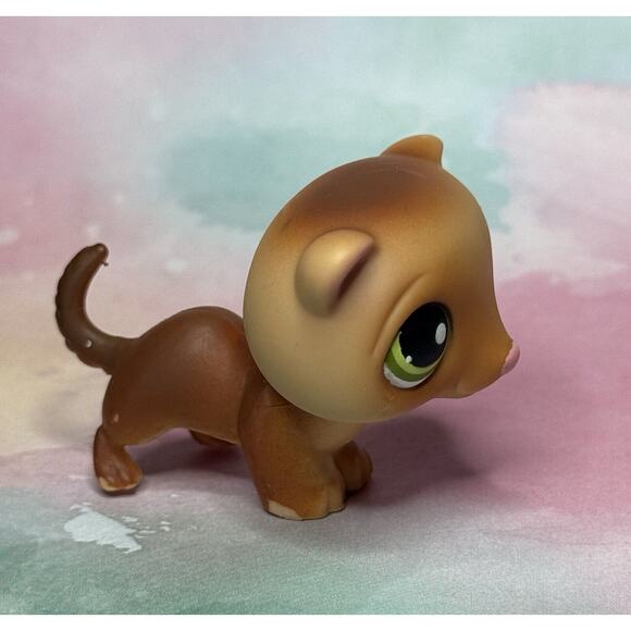 LPS Littlest Pet Shop Lot of 2- #209 Brown Tan Ferret and #334 Red Brown Ferret - Picture 5 of 13